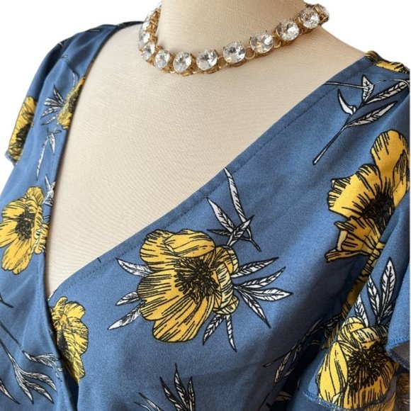 URBAN HERITAGE Dress Size Large Surplice Front V Neck Back Ruffle - Picture 4 of 16